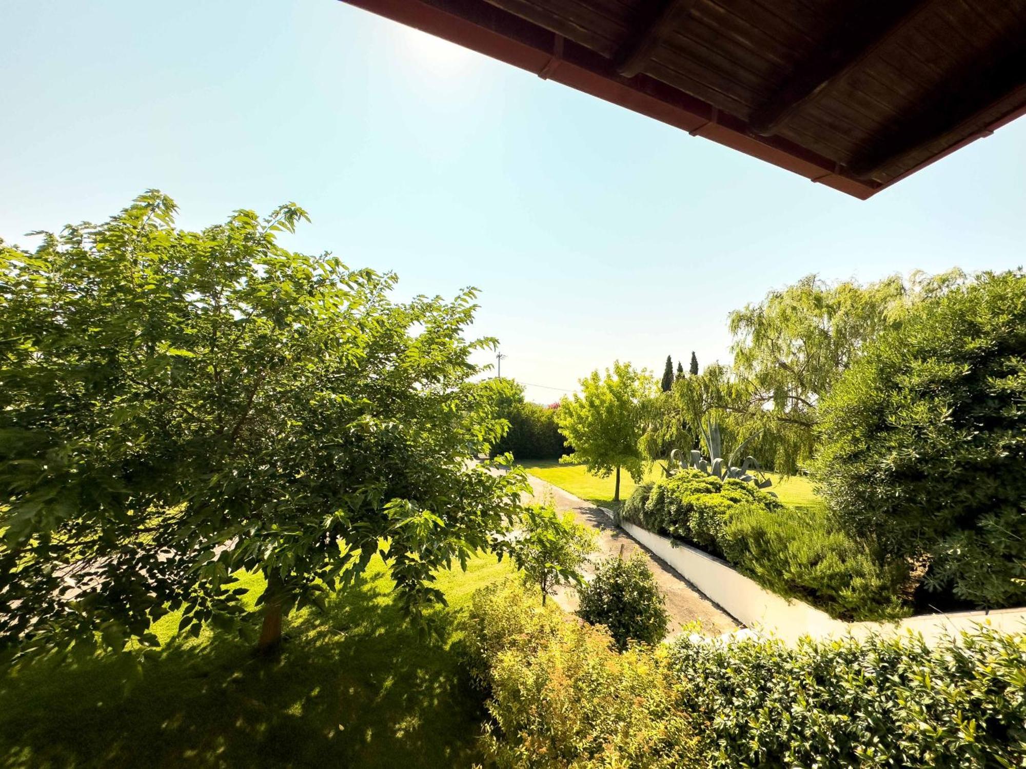 Villa Bougainvillea Epanomi Exterior photo
